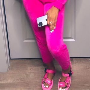 AUTHENTIC Off white sandals